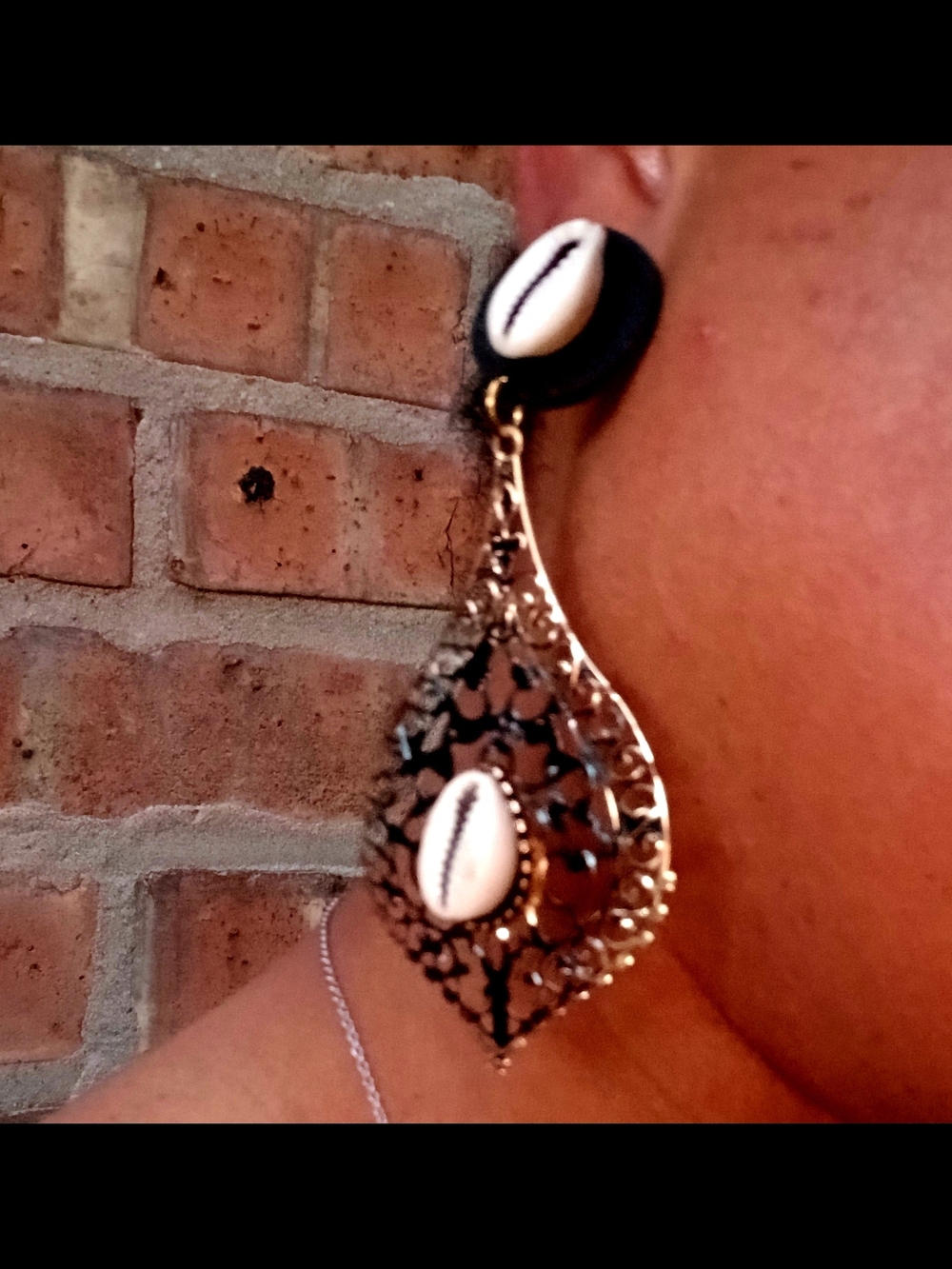 Clip On Gold and Black Filigree Shell Drop Earrings